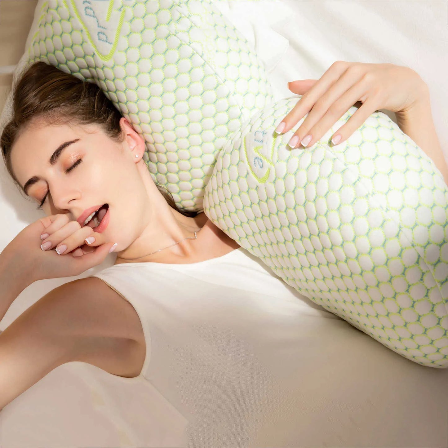U-shaped pregnancy pillow
