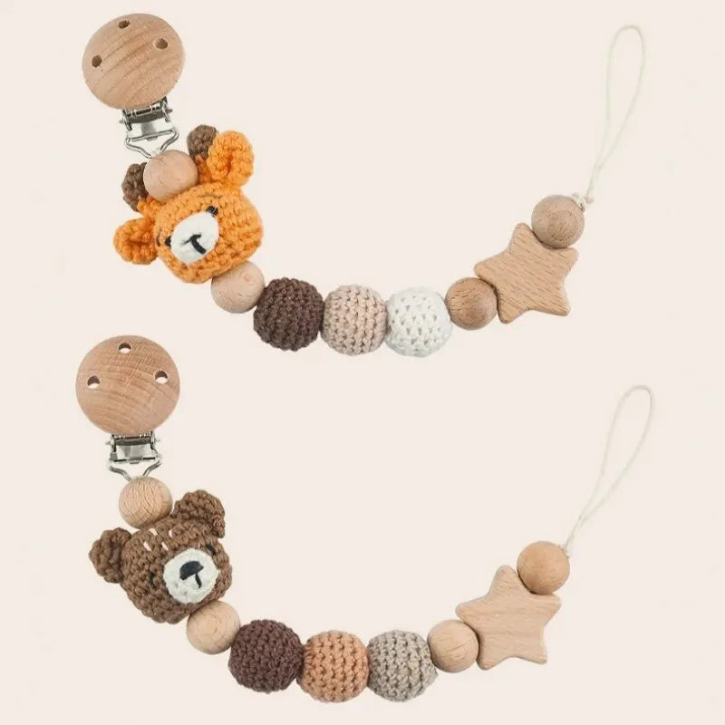 Attache-tétine en Bois et Coton Crocheté